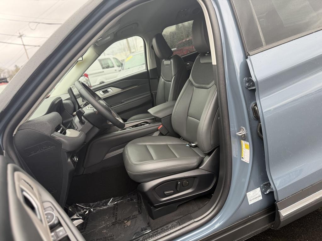 used 2025 Ford Explorer car, priced at $46,590