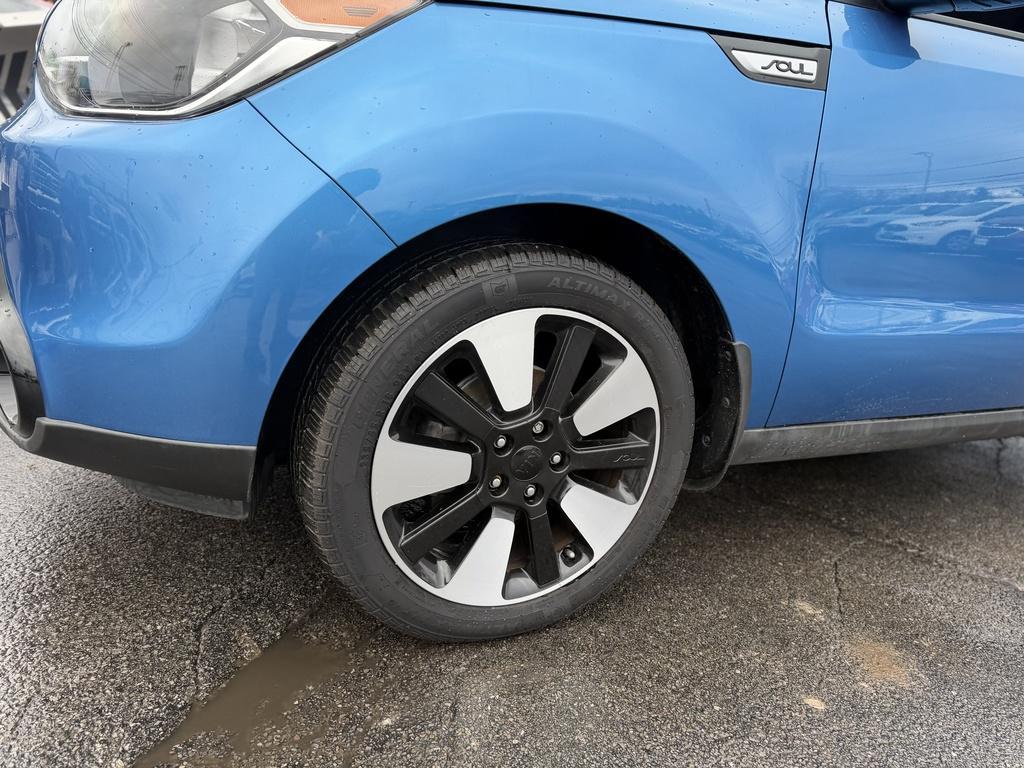 used 2016 Kia Soul car, priced at $10,990
