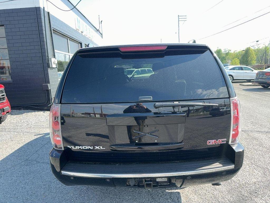 used 2014 GMC Yukon XL car, priced at $25,995