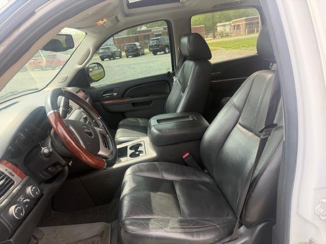 used 2013 GMC Yukon car