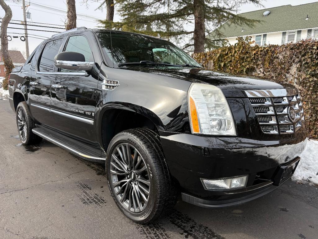 used 2008 Cadillac Escalade EXT car, priced at $20,995