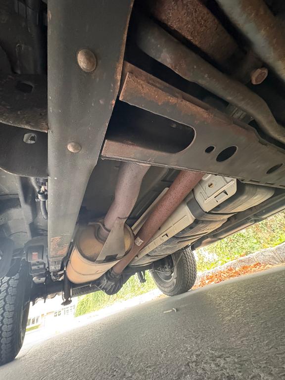 used 2010 Chevrolet Suburban car, priced at $27,500