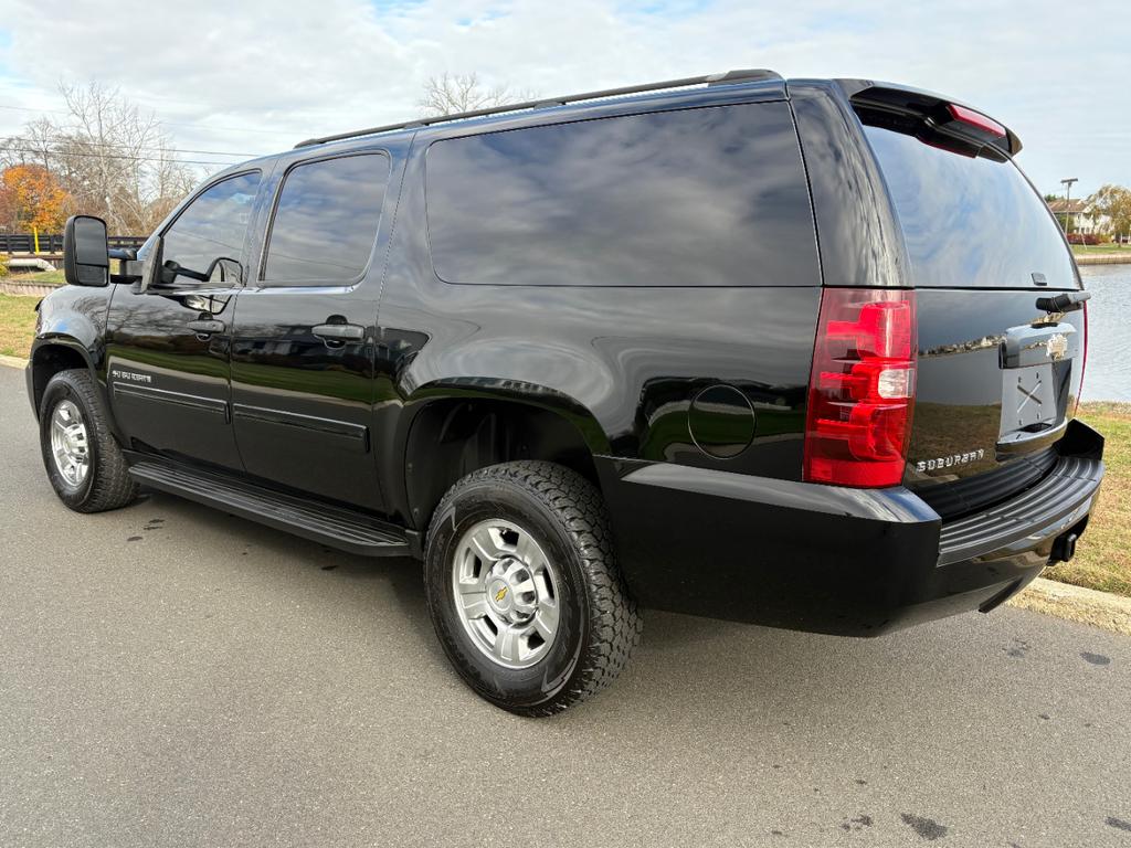 used 2010 Chevrolet Suburban car, priced at $27,500