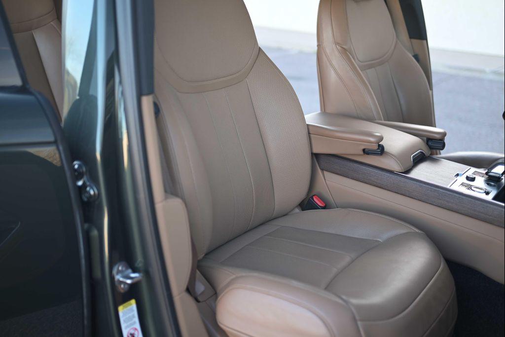 used 2023 Land Rover Range Rover car, priced at $88,888