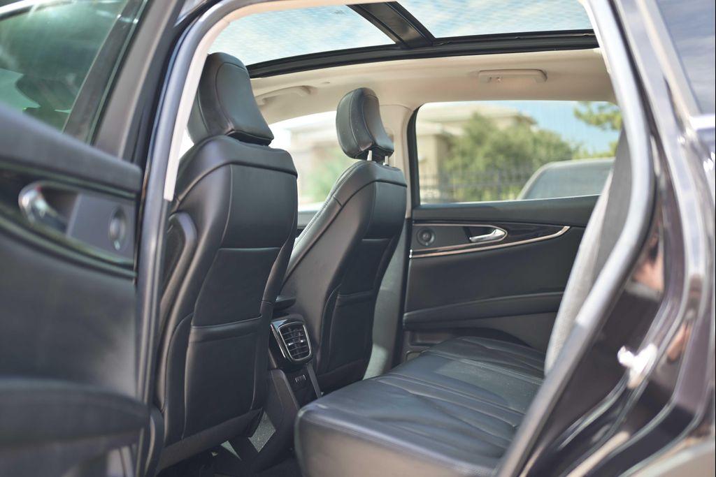 used 2021 Lincoln Nautilus car, priced at $27,888