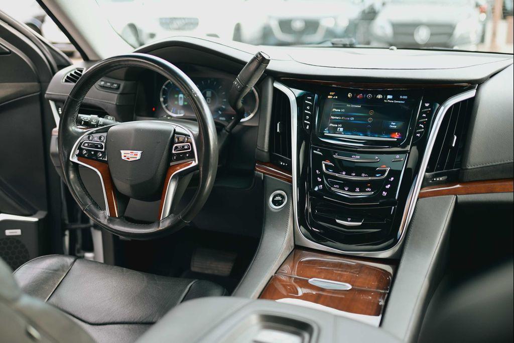 used 2019 Cadillac Escalade ESV car, priced at $23,888