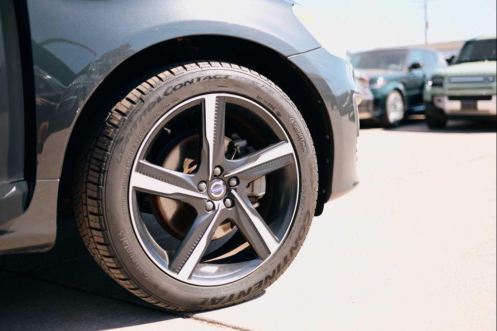 used 2016 Volvo XC60 car, priced at $20,750