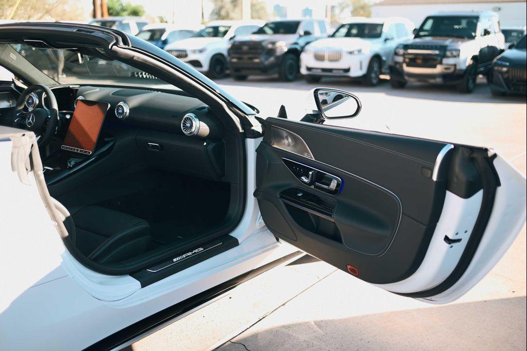 used 2024 Mercedes-Benz AMG SL 55 car, priced at $109,888