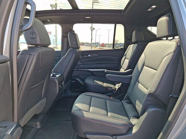 new 2026 Chevrolet Traverse car, priced at $56,345