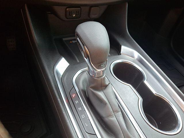 used 2023 Chevrolet Traverse car, priced at $27,991