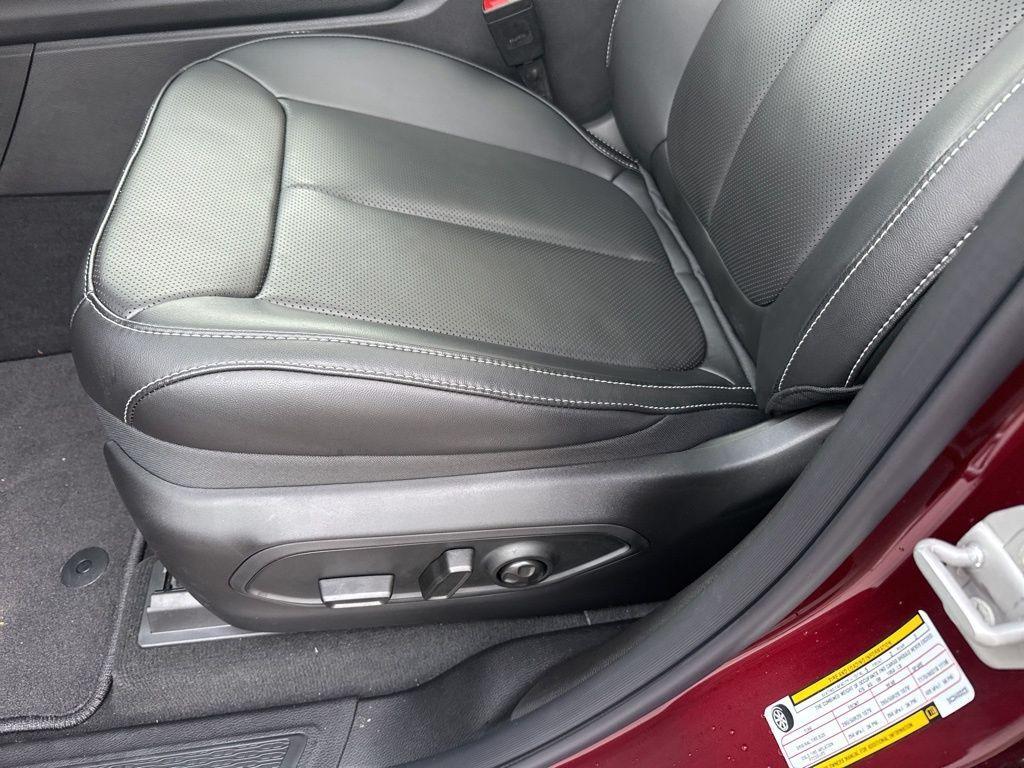 new 2025 Jeep Grand Cherokee car, priced at $53,185