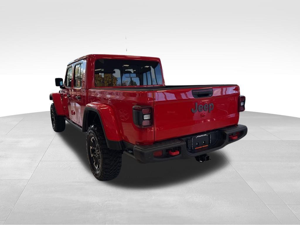 new 2025 Jeep Gladiator car, priced at $59,130
