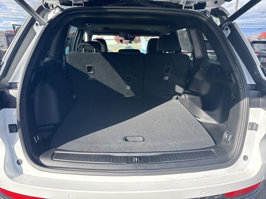 new 2025 Jeep Grand Cherokee car, priced at $46,089