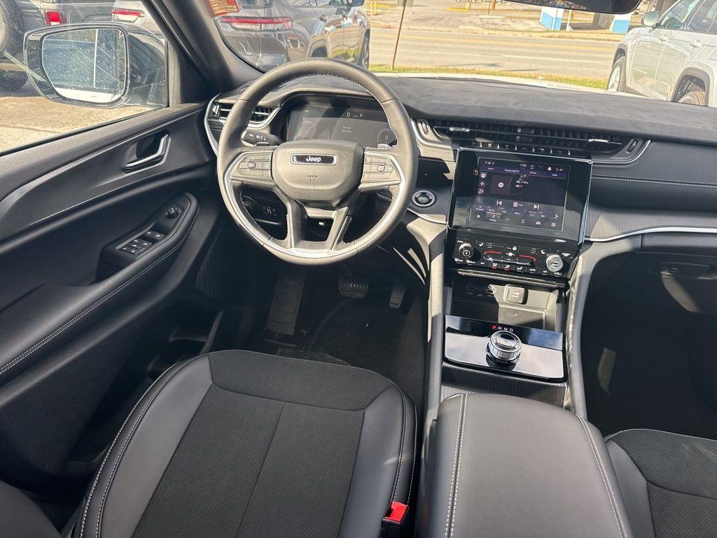 new 2025 Jeep Grand Cherokee car, priced at $46,089