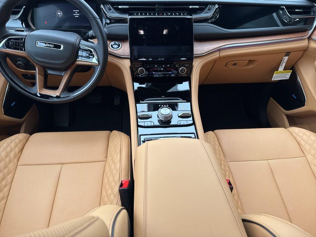 new 2025 Jeep Grand Cherokee car, priced at $66,955