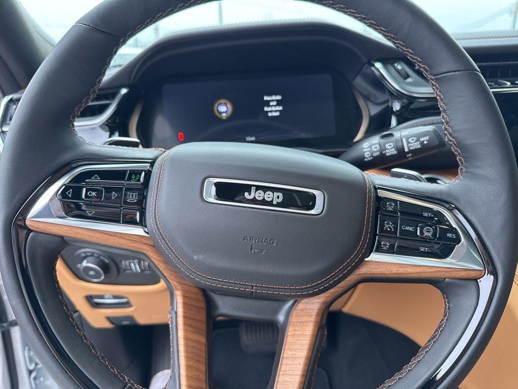new 2025 Jeep Grand Cherokee car, priced at $66,955