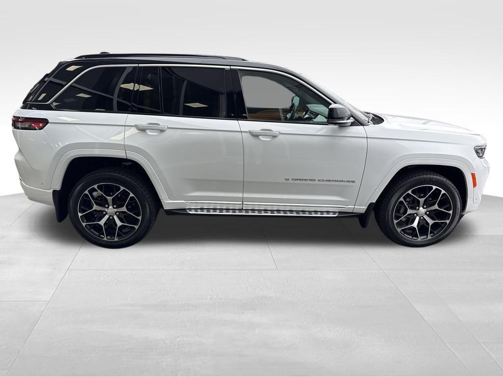 new 2025 Jeep Grand Cherokee car, priced at $66,955
