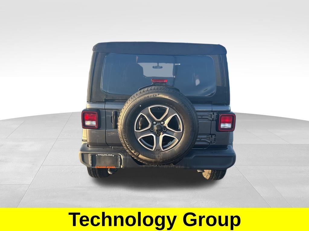used 2022 Jeep Wrangler Unlimited car, priced at $28,395
