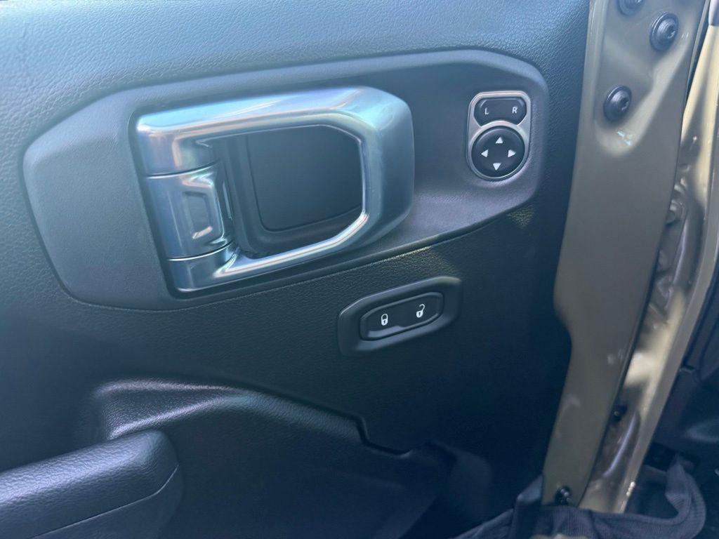 new 2026 Jeep Wrangler car, priced at $51,324