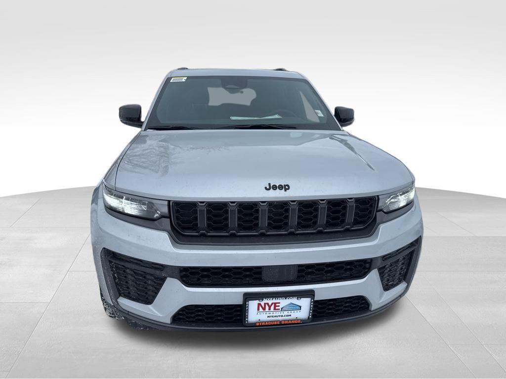 new 2026 Jeep Grand Cherokee car, priced at $48,302