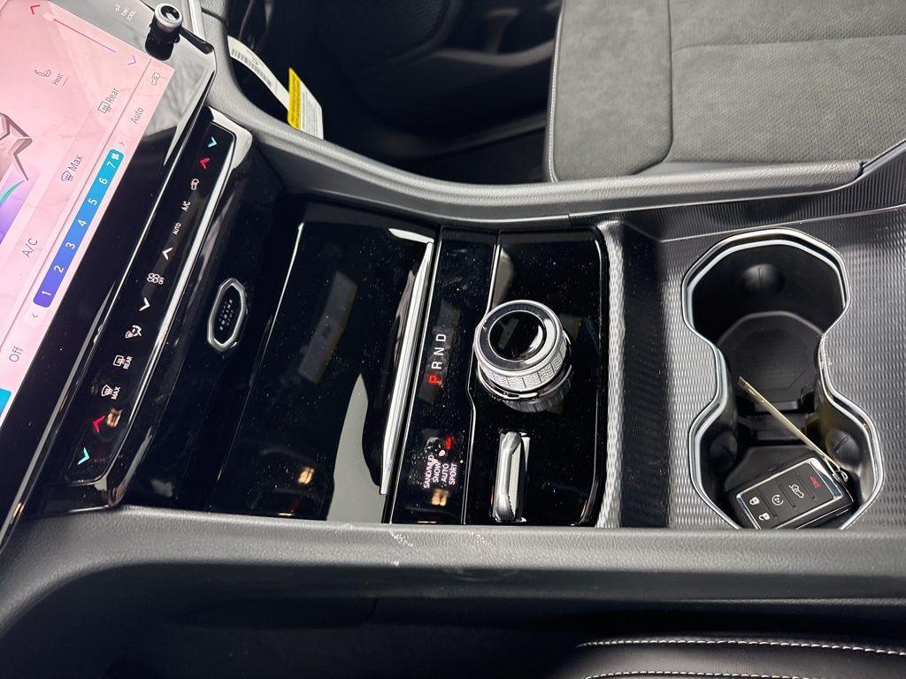 new 2026 Jeep Grand Cherokee car, priced at $48,302