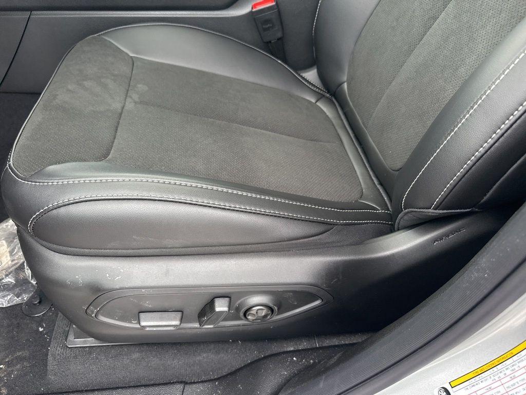 new 2026 Jeep Grand Cherokee car, priced at $48,302