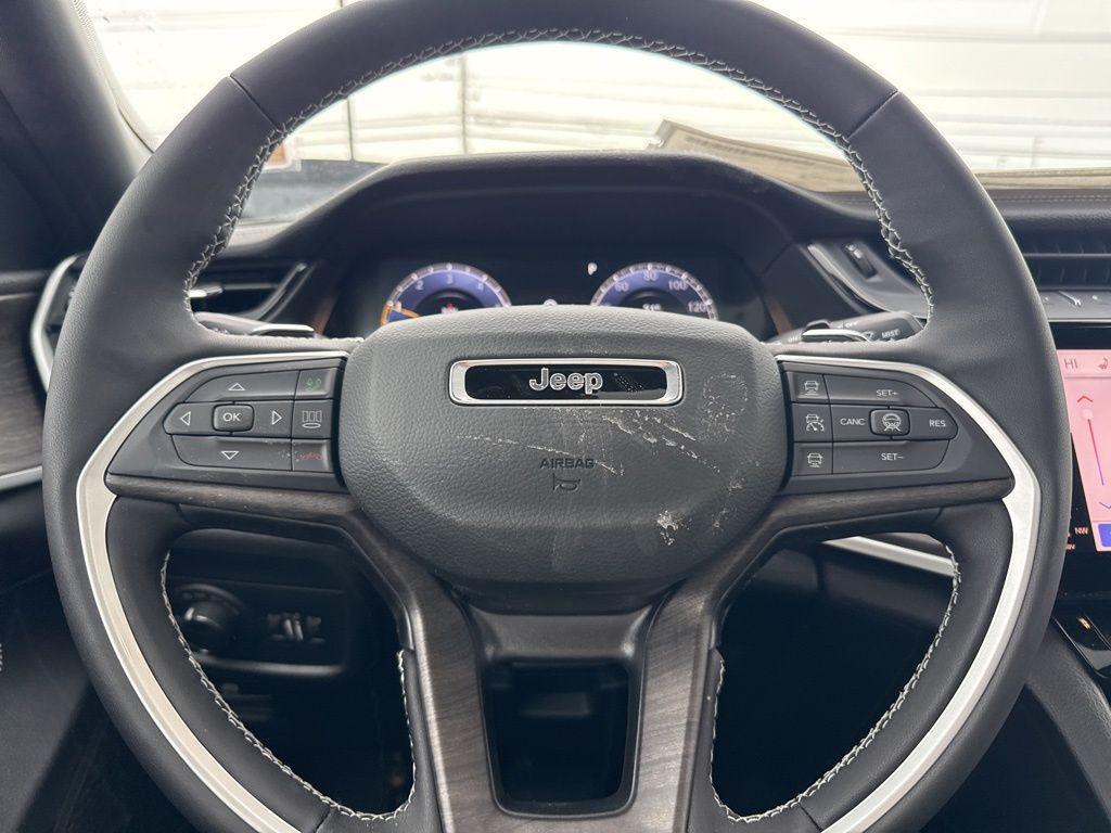 new 2026 Jeep Grand Cherokee car, priced at $48,302