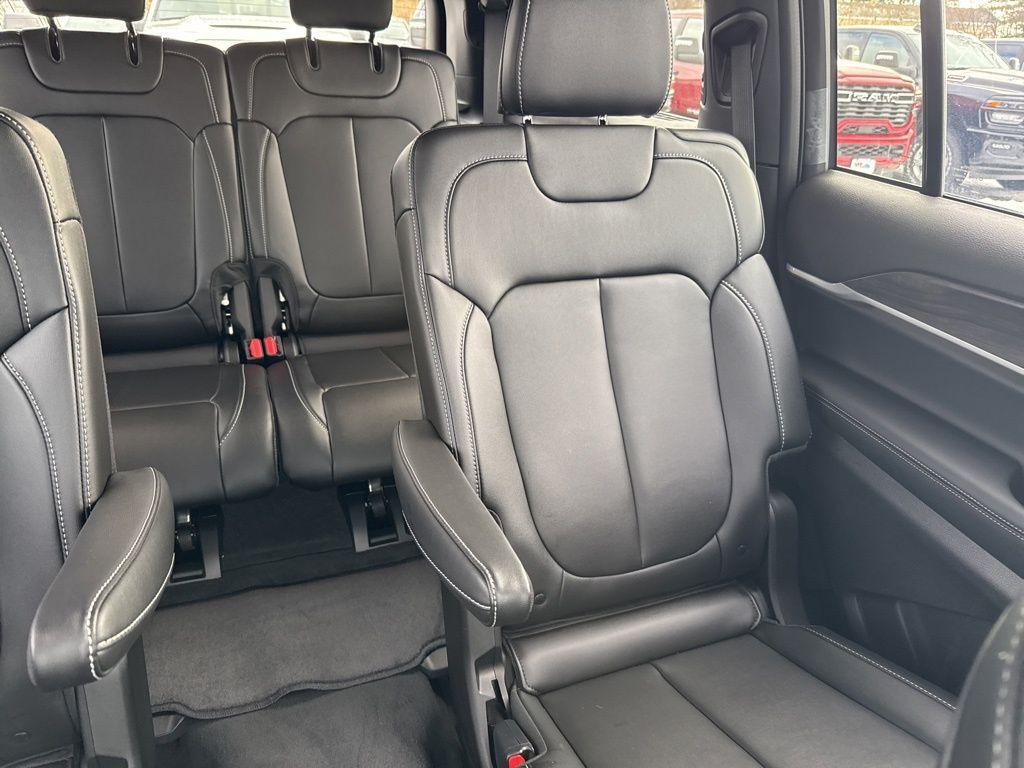 new 2026 Jeep Grand Cherokee car, priced at $48,253