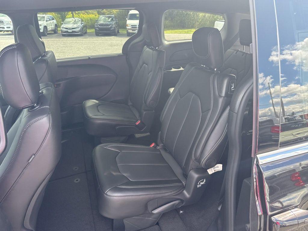 new 2026 Chrysler Pacifica car, priced at $44,827