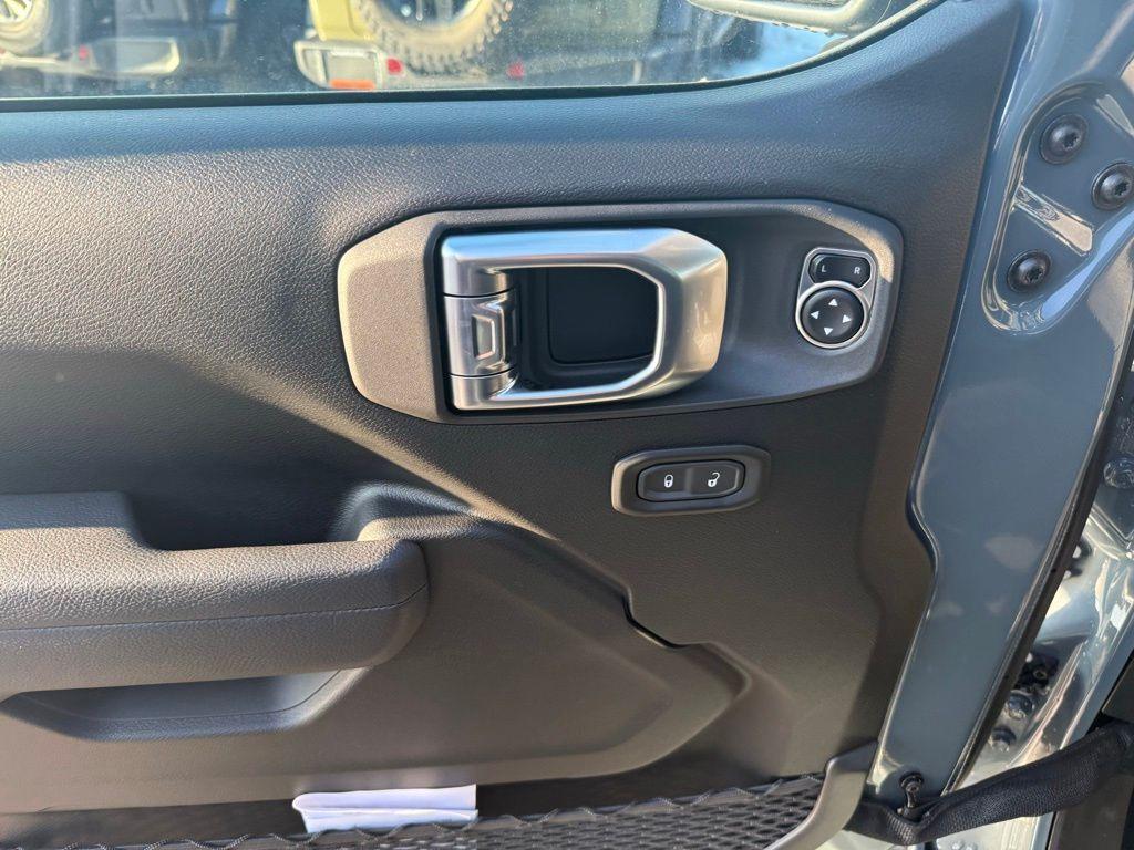 new 2026 Jeep Wrangler car, priced at $51,324