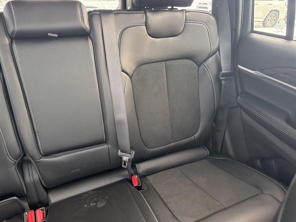 new 2026 Jeep Grand Cherokee car, priced at $47,766