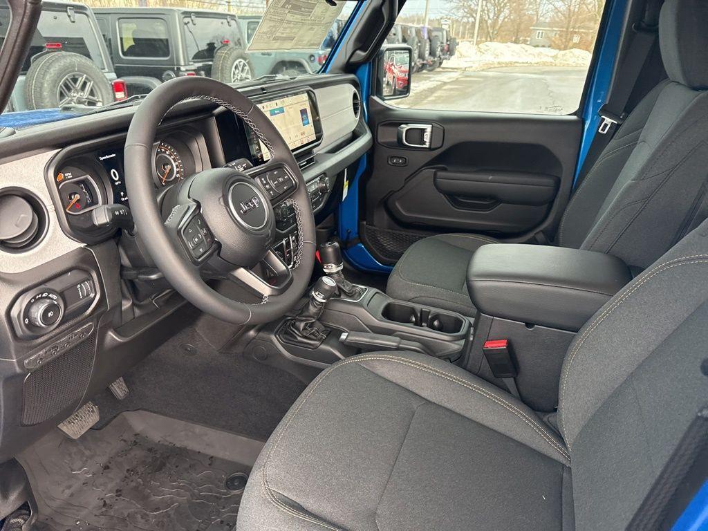new 2025 Jeep Wrangler car, priced at $54,057