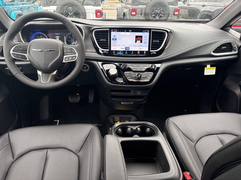 new 2026 Chrysler Pacifica car, priced at $48,172