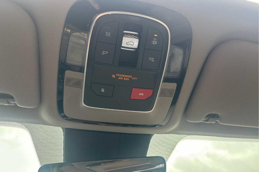 used 2022 Hyundai Santa Fe car, priced at $24,995