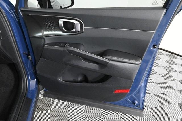 new 2026 Kia Sorento car, priced at $38,280