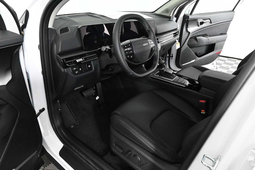 new 2026 Kia Sportage car, priced at $33,077