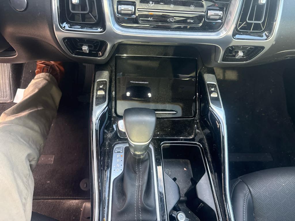 used 2023 Kia Sorento car, priced at $32,995