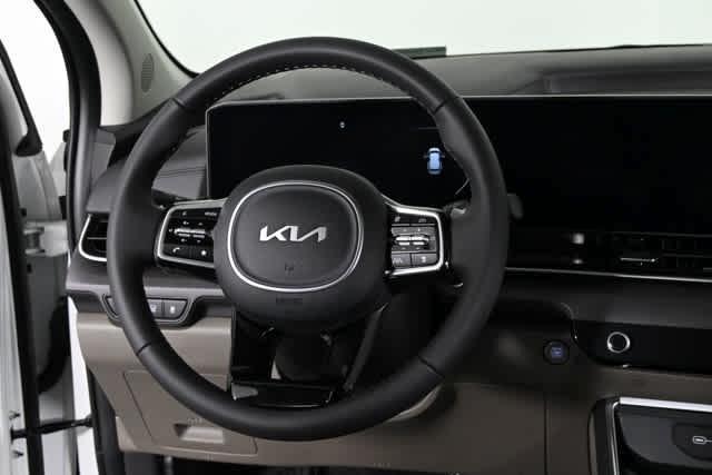 new 2026 Kia Carnival Hybrid car, priced at $48,406