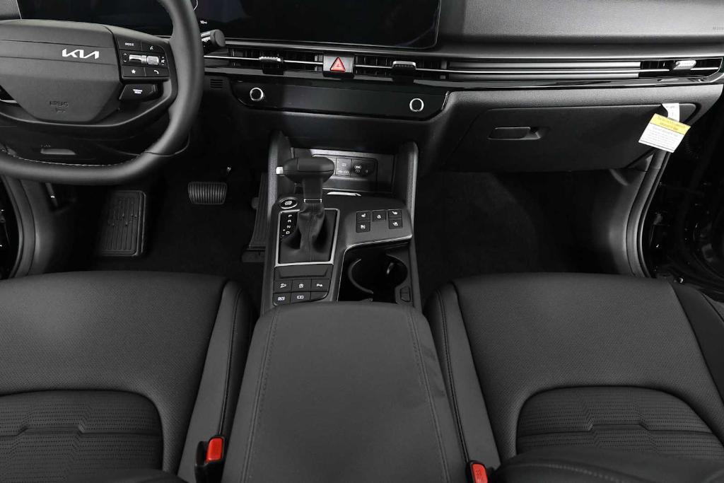 new 2026 Kia Sportage car, priced at $40,036