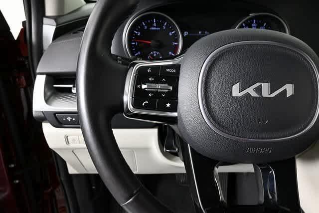 used 2024 Kia Carnival car, priced at $31,825
