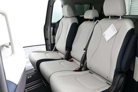 new 2026 Kia Carnival Hybrid car, priced at $49,115