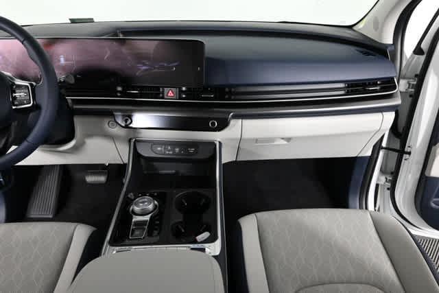 new 2026 Kia Carnival Hybrid car, priced at $48,105