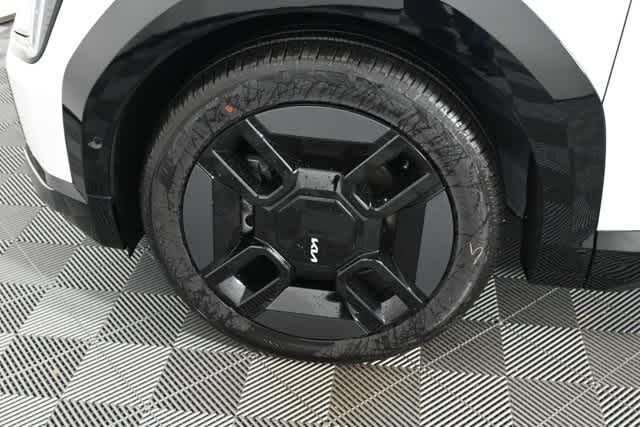 new 2026 Kia EV9 car, priced at $74,466
