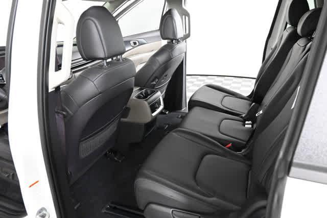 new 2026 Kia Carnival car, priced at $41,740