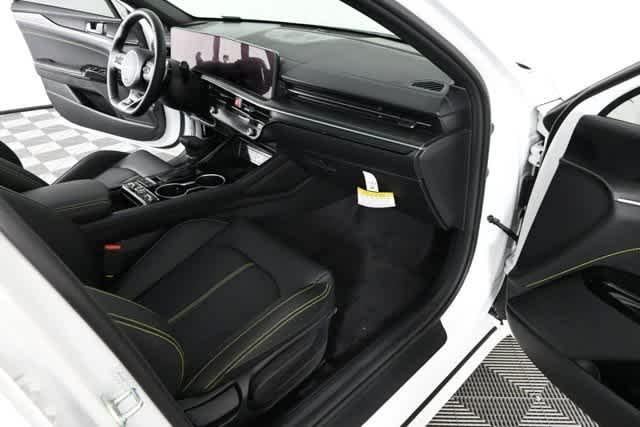 new 2026 Kia K5 car, priced at $33,921