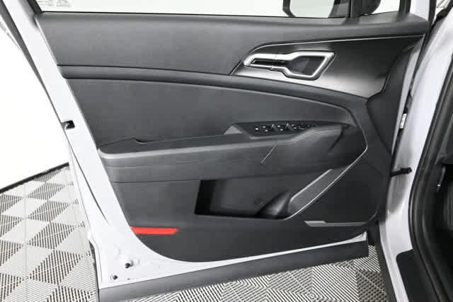 new 2026 Kia Sportage Hybrid car, priced at $34,215