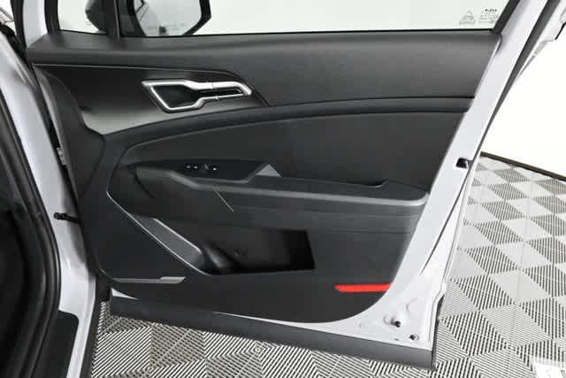 new 2026 Kia Sportage Hybrid car, priced at $34,215