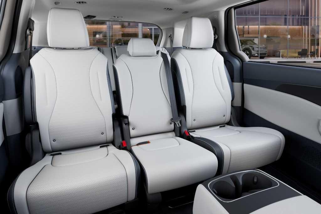 new 2026 Kia Carnival car, priced at $53,065