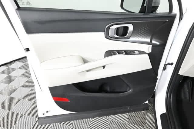 new 2026 Kia Sorento car, priced at $35,164