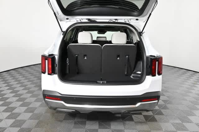 new 2026 Kia Sorento car, priced at $35,164